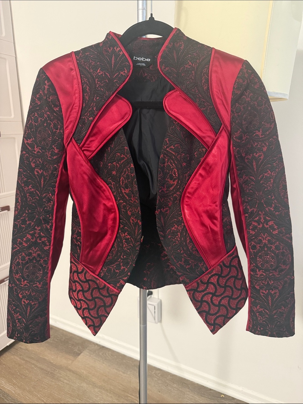 bebe Red and Black Sculpted Jacquard Satin-Trim Blazer